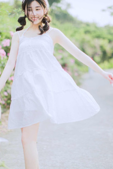 16岁女生迈开腿打扑克正常吗
